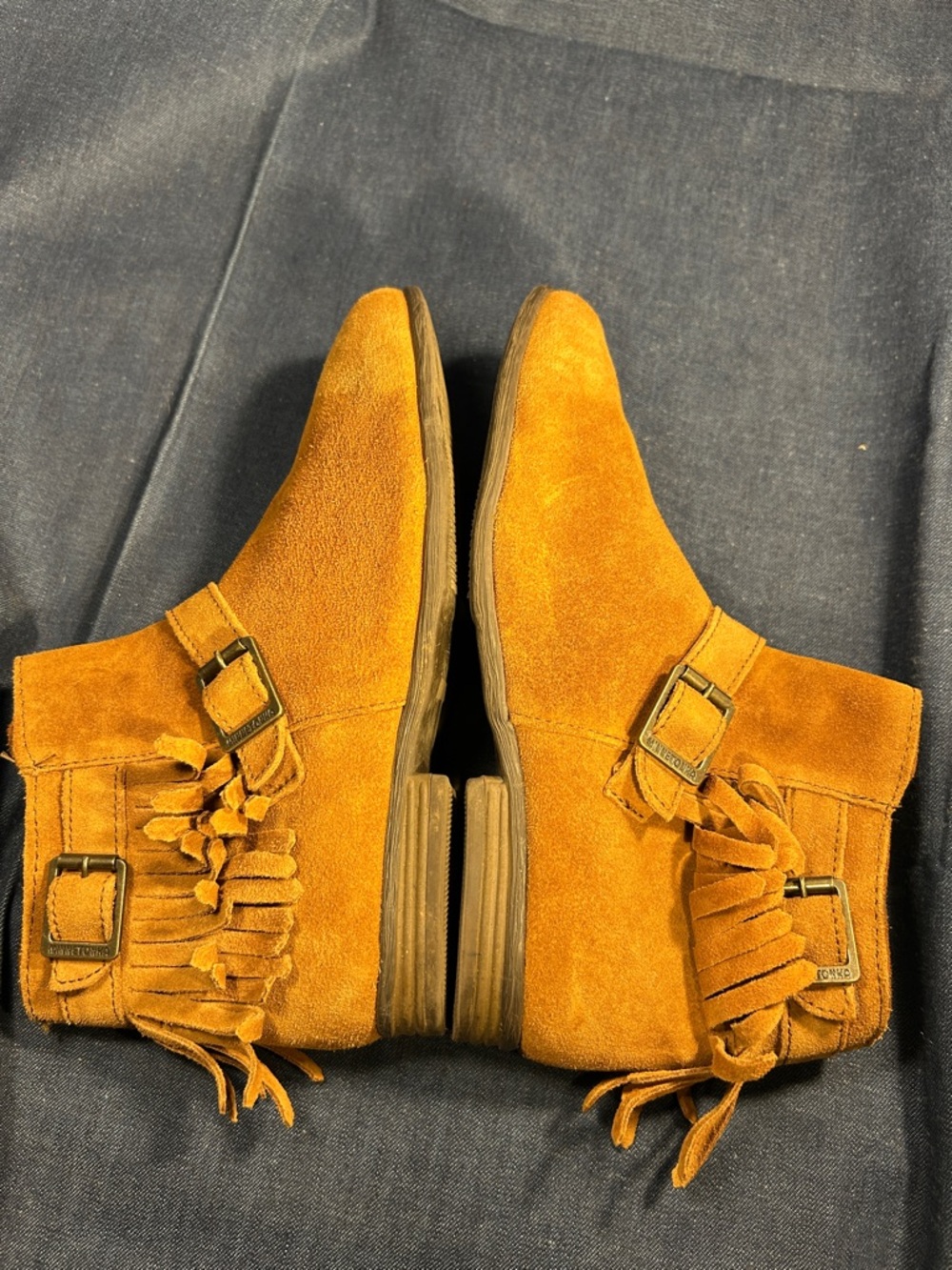Minnetonka leather ankle booties moccasins with fringe - Picture 9 of 14